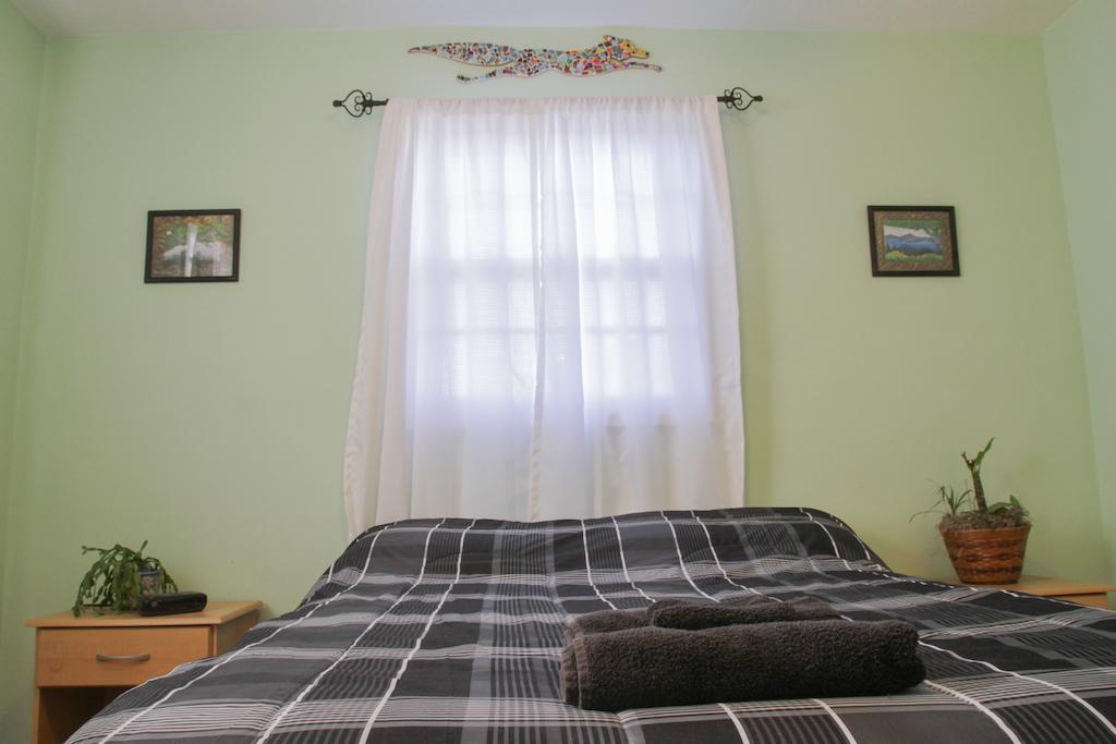Fairhaven Guesthouse Charlottesville Room photo